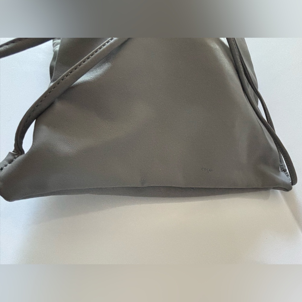 🦋2/25$ CoLab Gray faux soft Leather Pouch Back Pack - Picture 9 of 15